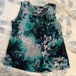 Beautiful drapey tank in blues by Worthington